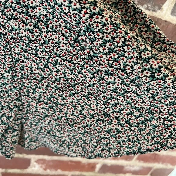 SOLD Floral romper - Picture 7 of 8